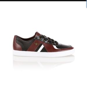 Creative Reaction Merlot Black Low Top sneakers